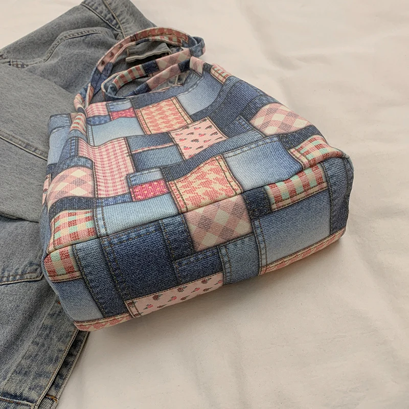 Stylische Patchwork-Tasche