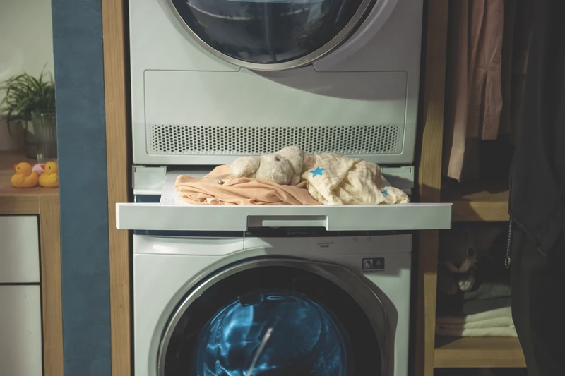 Electrolux Stacking Kit With Shelf - White