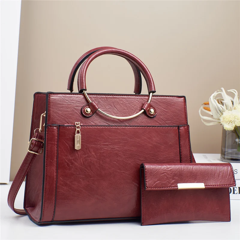 Elegante Handtasche mit Abnehmbaren Schulterriemen und Passendem Geldbeutel Karnz