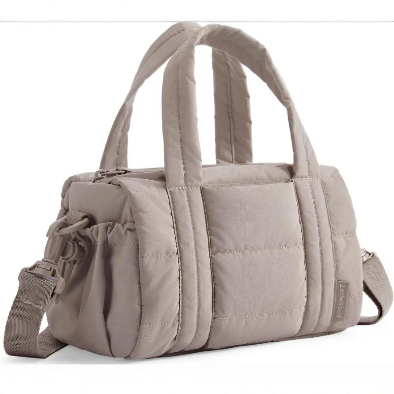 Geräumige Gepolsterte Wochenend-Handtasche Karnz