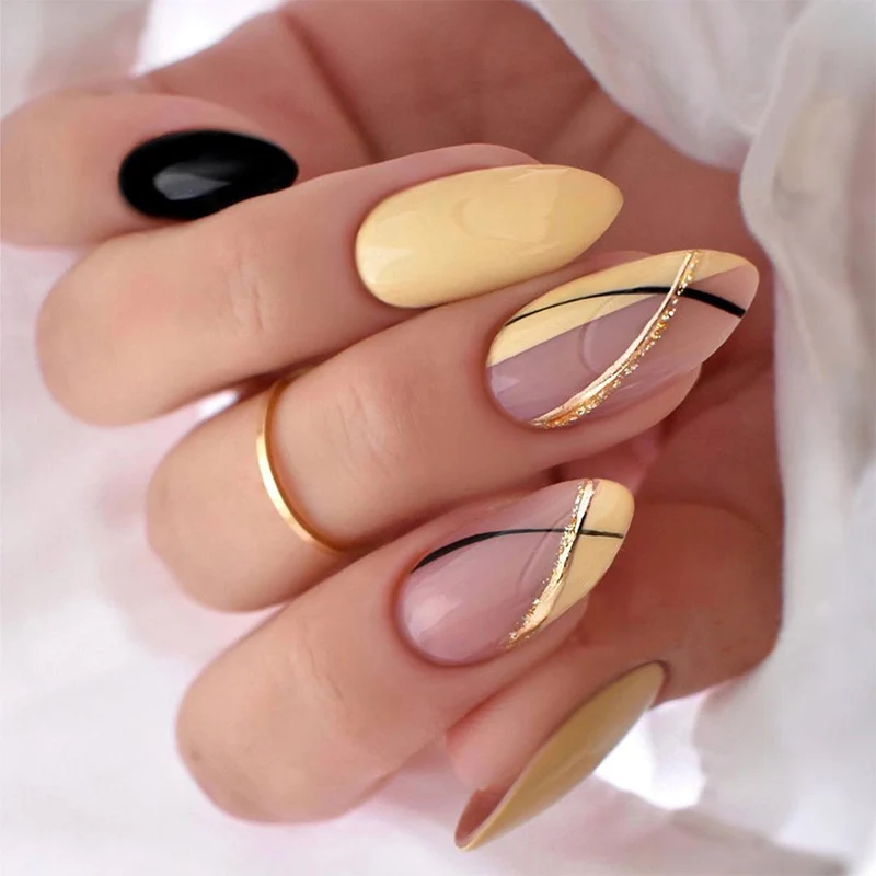 Kunstnagelset mit Kreativen Farbverlauf und Eleganten Linien Karnz