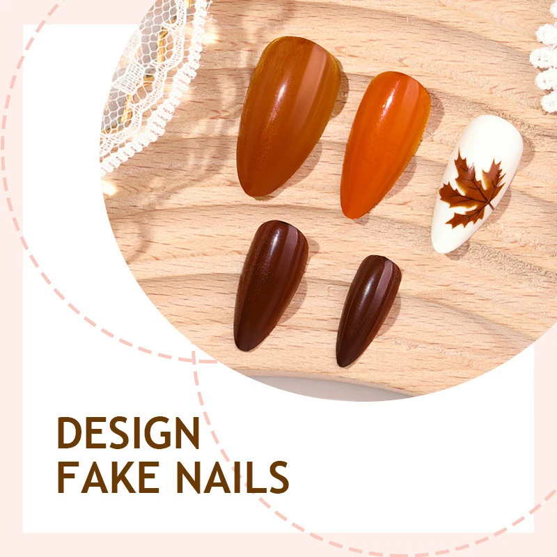 Kunstnagelset mit herbstlichen Blattmotiven Karnz
