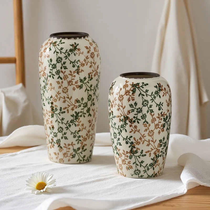Florale Keramikvase Karnz