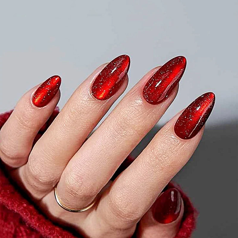 Kunstnagelset mit glänzendem Design Karnz