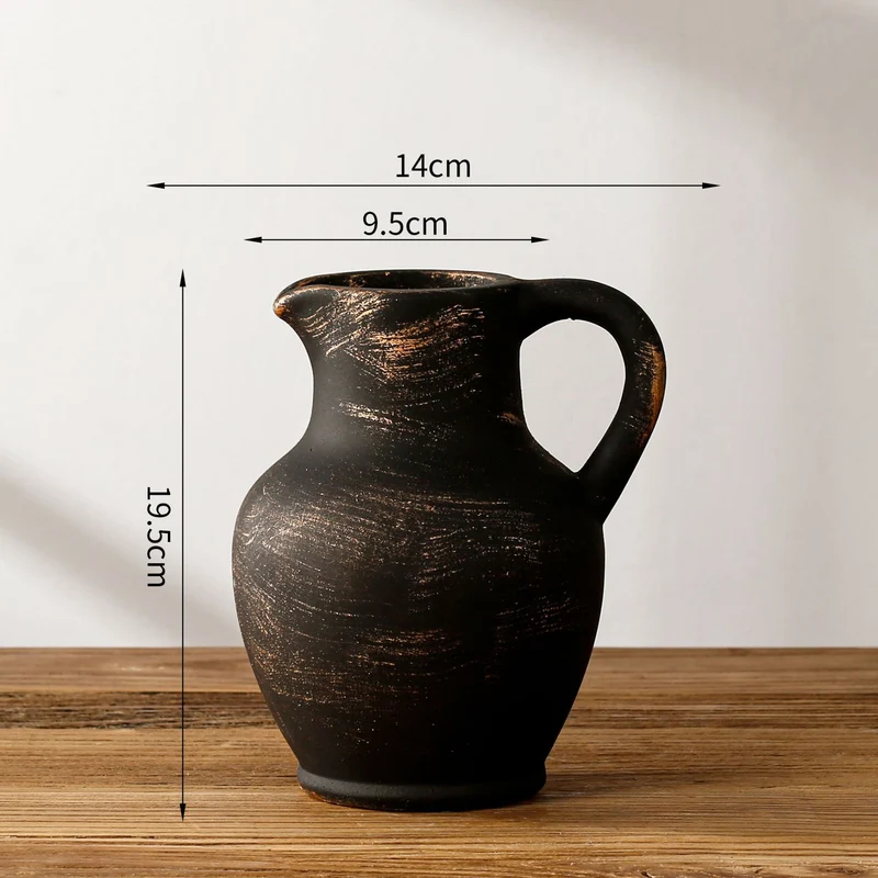 Elegante und Rustikale Keramikkaraffe Karnz