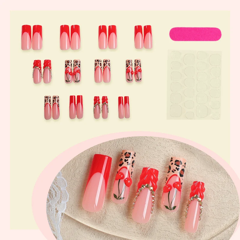 Kunstnagelset mit Glamourösen Blüten- und Glitzerakzenten Karnz