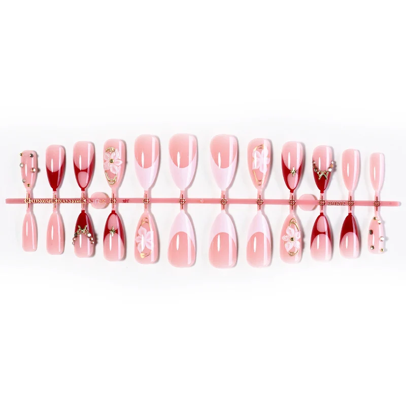 Kunstnagelset mit floralen und glamourösen Akzenten Karnz 1789119024