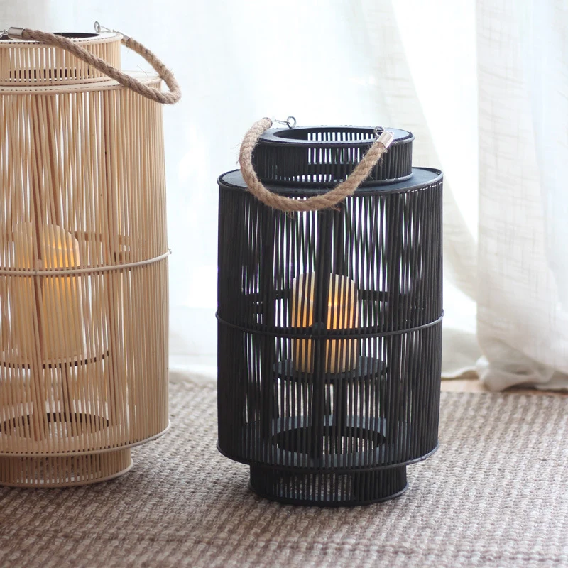 Dekorative Rattan-Laterne Karnz