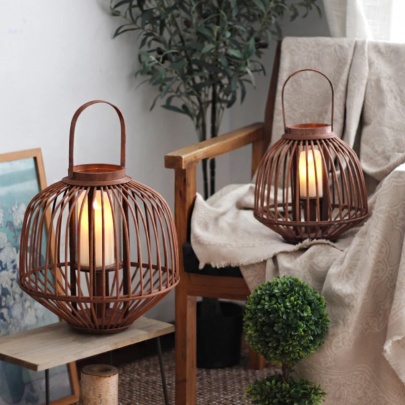Dekorative Rattan-Laterne Karnz