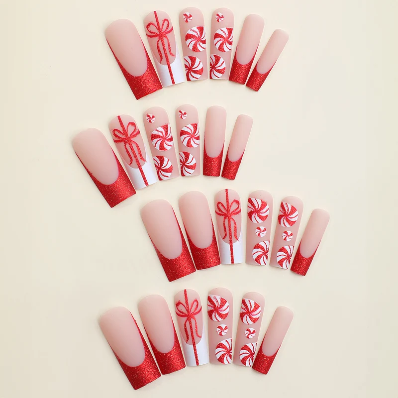 Kunstnagelset mit festlichem Zuckerstangen-Design und Glitzerakzenten Karnz