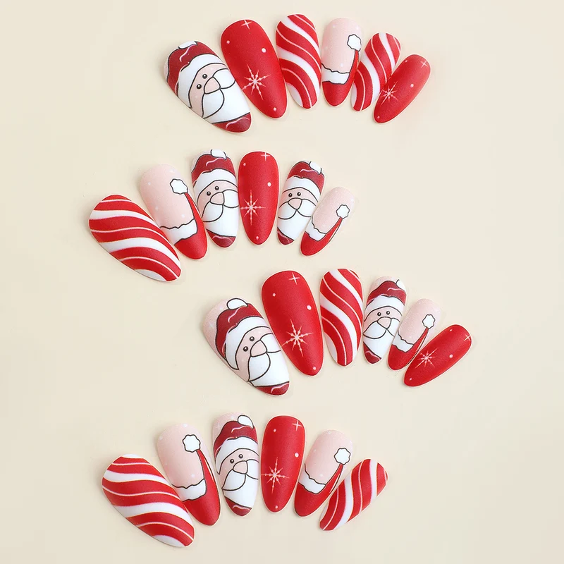 Kunstnagelset mit festlichem Weihnachtsmotiv Karnz