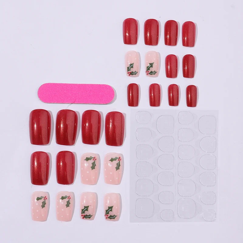 Kunstnagelset mit festlichem Weihnachtsdesign und verspielt festlicher Dekoration Karnz