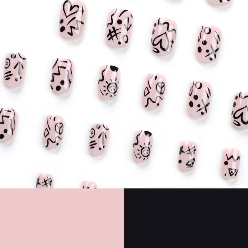 Kreative Nagelkunst mit modernem Designs Karnz