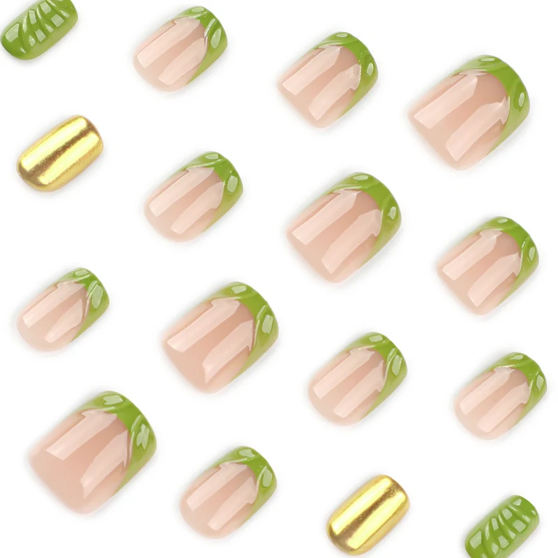 Kreative Nagelkunst mit funkelnden Akzenten Karnz