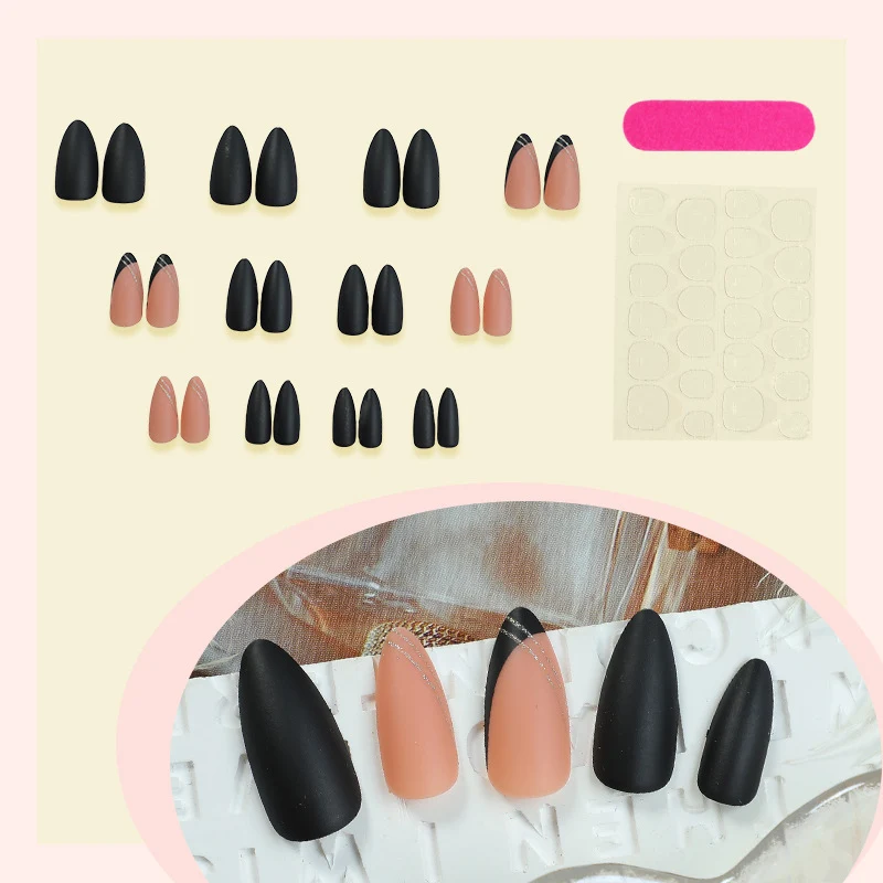Kunstnagelset mit eleganten Formen und Oberflächen Karnz