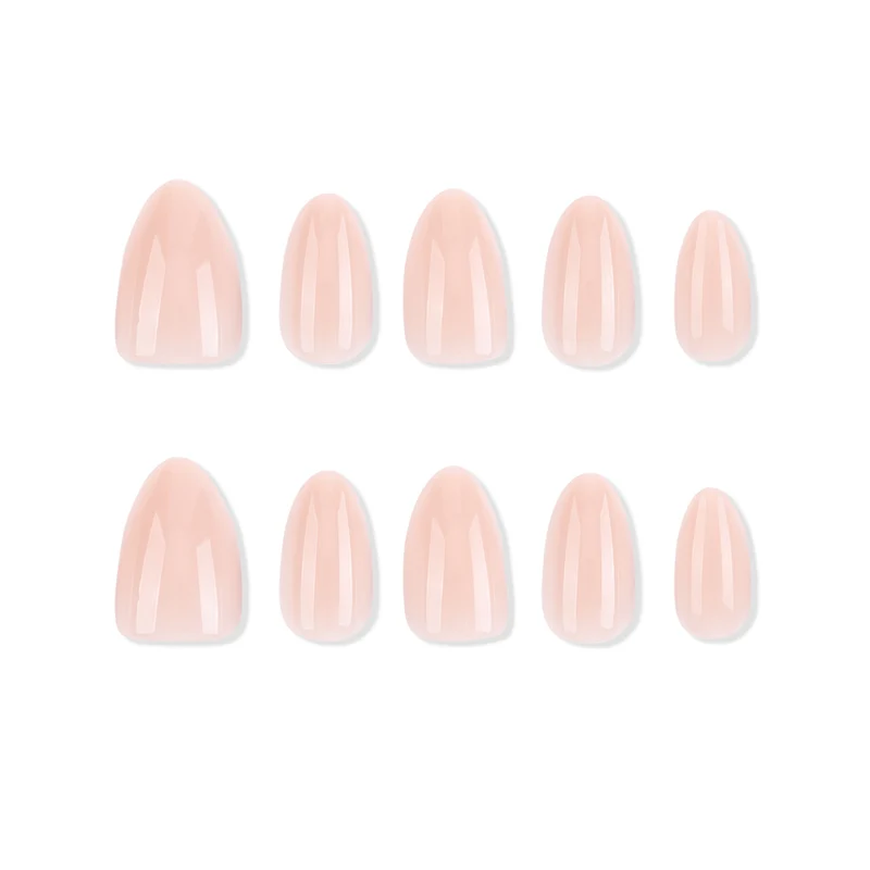 Glänzende Stiletto-Nägel Karnz