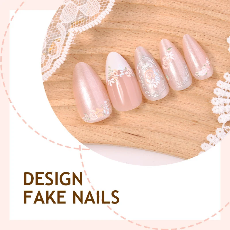 Kunstnagelset mit eleganten Floral- und Glitzermotiven Karnz