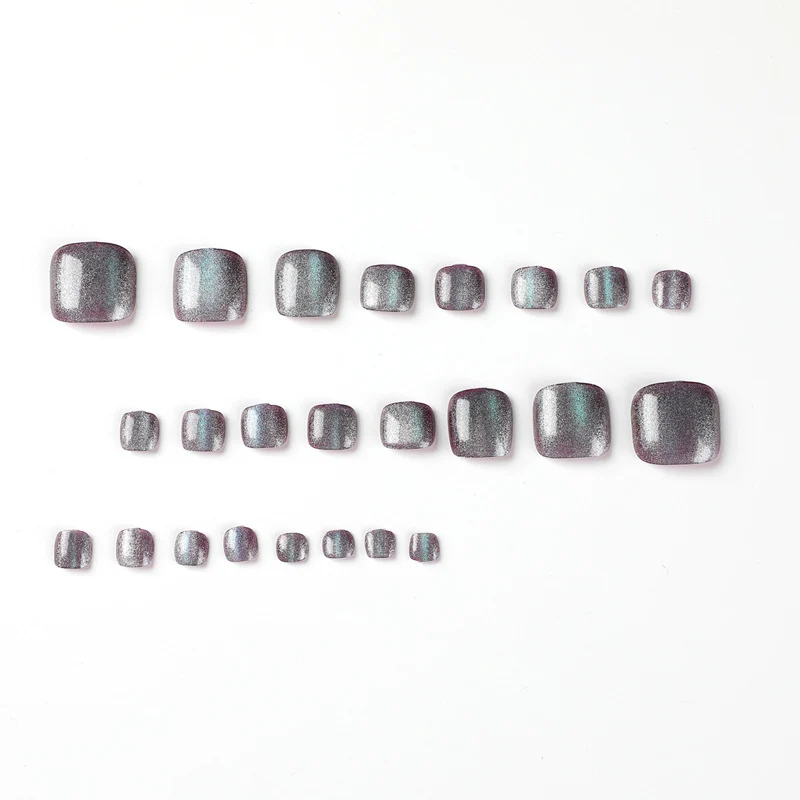 Glänzende Fußnagelkunst Karnz