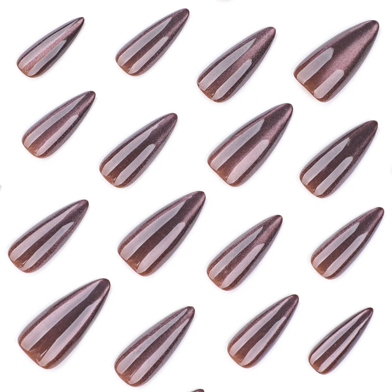 Glamouröse Stiletto-Nägel Karnz