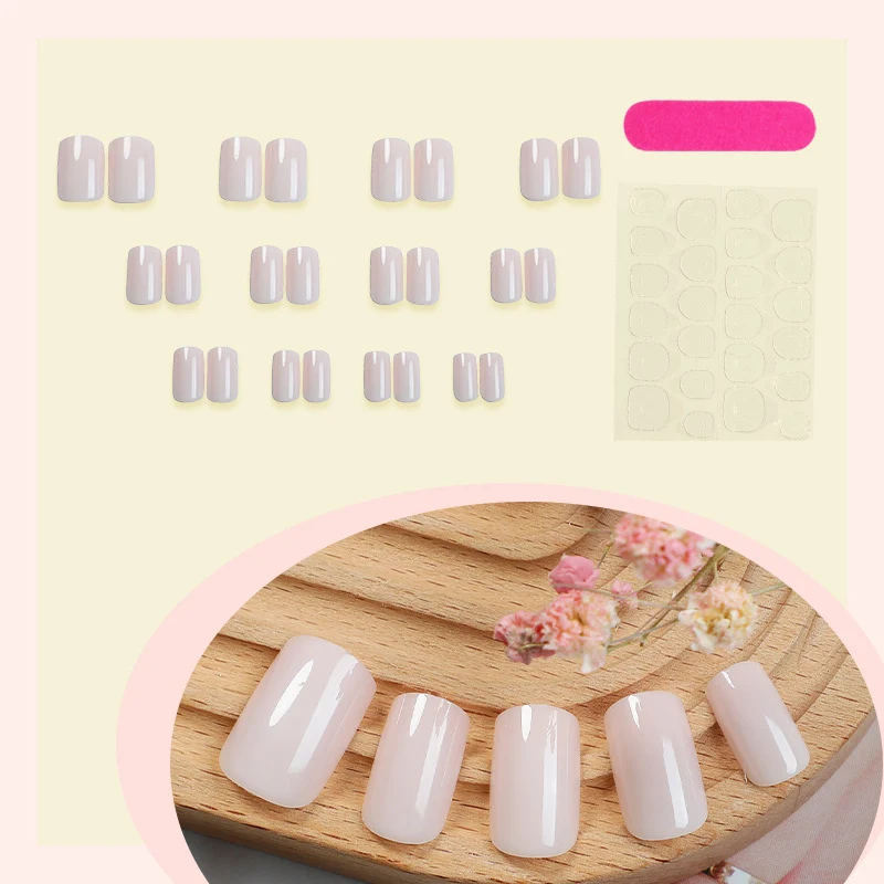 Kunstnagelset mit elegantem Hochglanz-Finish Karnz