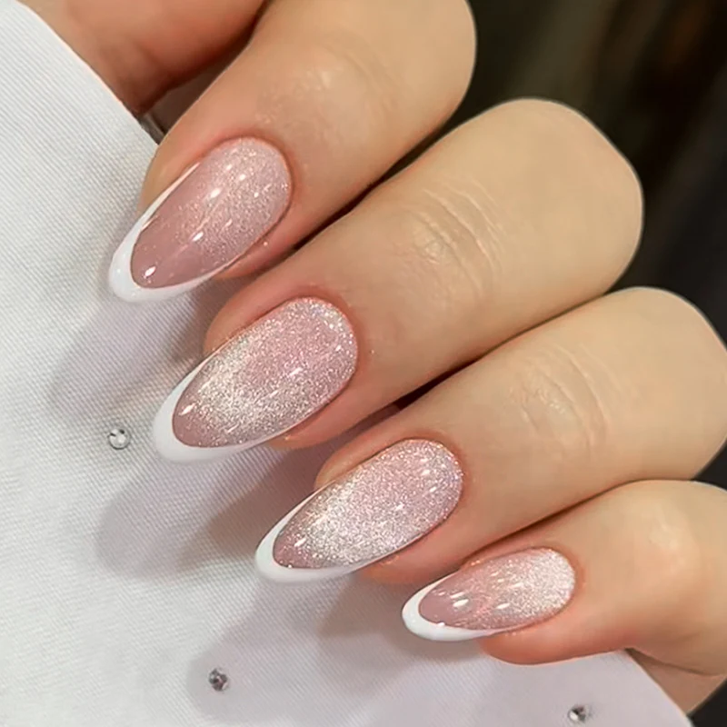 Kunstnagelset mit elegantem Glitzer-Effekt Karnz