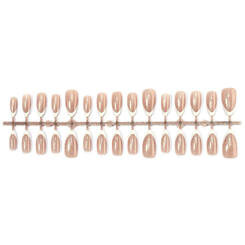 Kunstnagelset mit elegantem Glitzer-Effekt Karnz