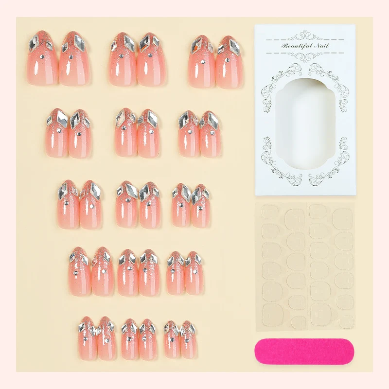 Kunstnagelset mit elegantem Glitzer-Design Karnz