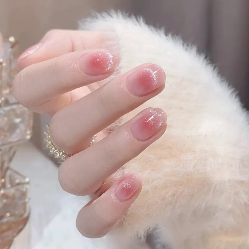 Kunstnagelset mit elegantem Glitter-Finish Karnz