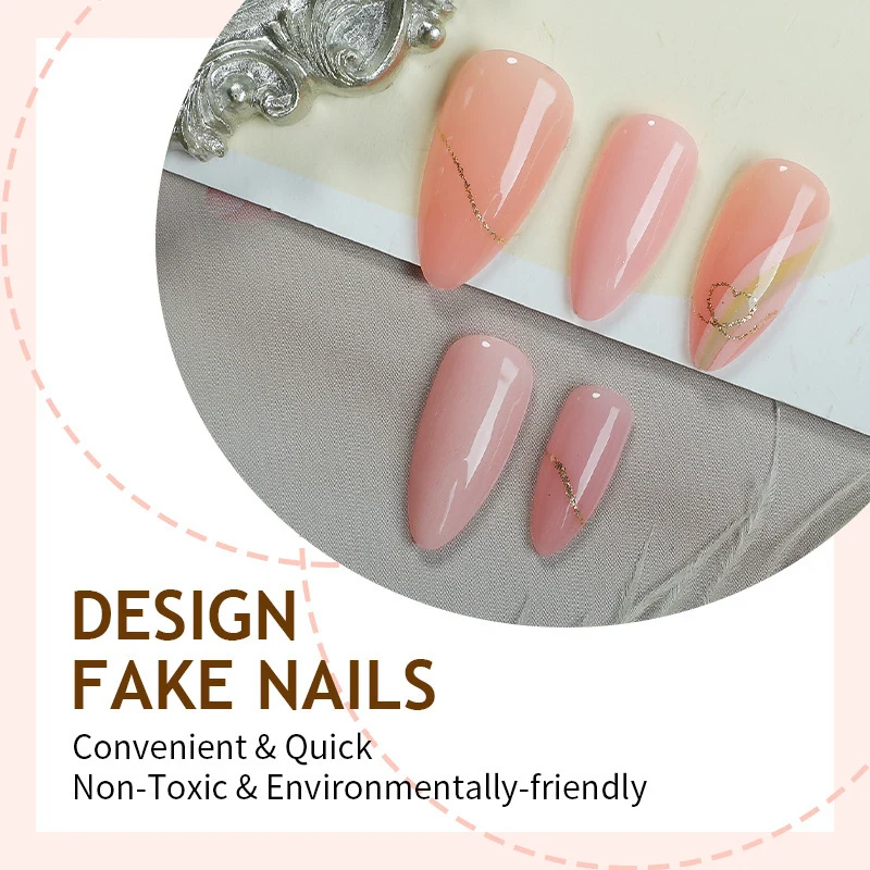 Kunstnagelset mit elegantem, floralem Design Karnz