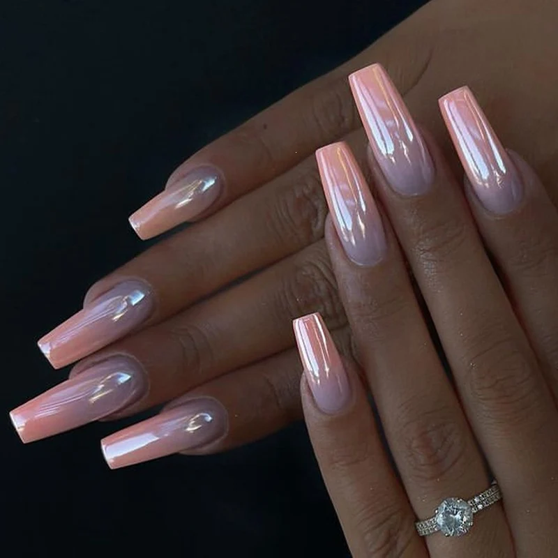 Kunstnagelset mit elegantem Farbverlauf Karnz