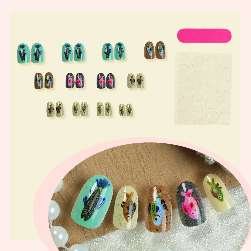 Kreatives Kunstnagelset mit bunten Tiermotiven Karnz