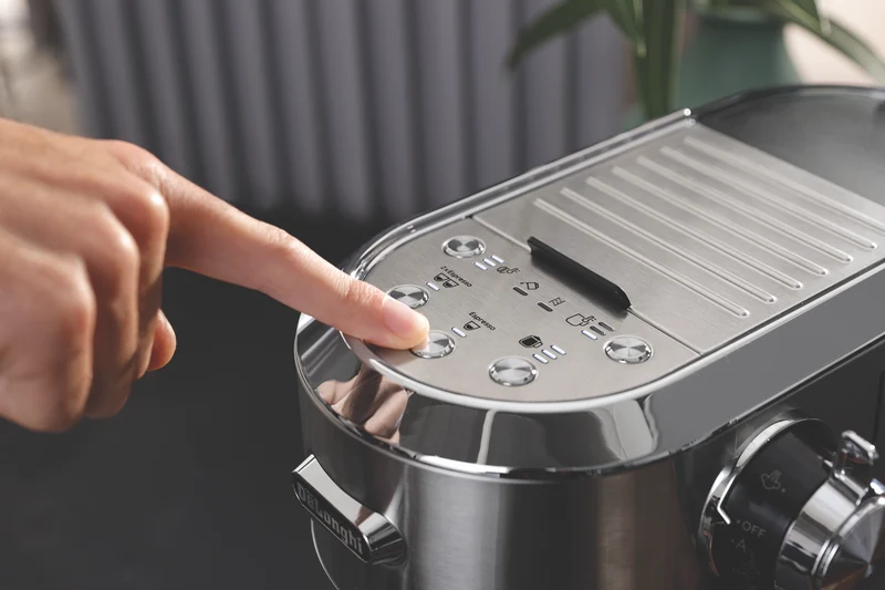 DeLonghi Dedica Maestro Plus Coffee Machine