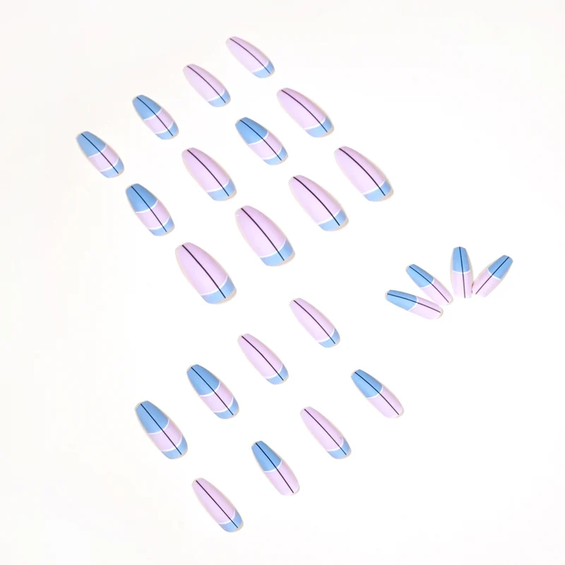 Trendige Stiletto-Nägel mit geometrischem Design Karnz