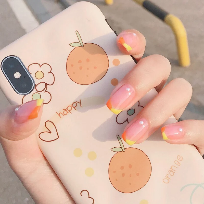 Trendige Nailart mit fruchtigen Akzenten Karnz