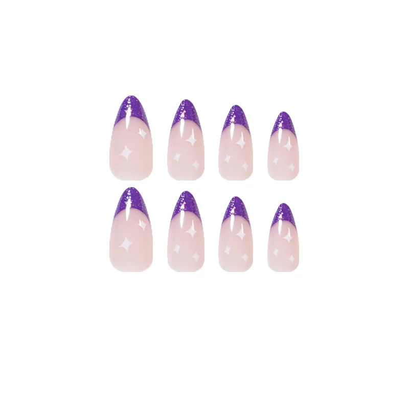 Kunstvolle Stiletto-Nägel mit Glitzer-Design Karnz