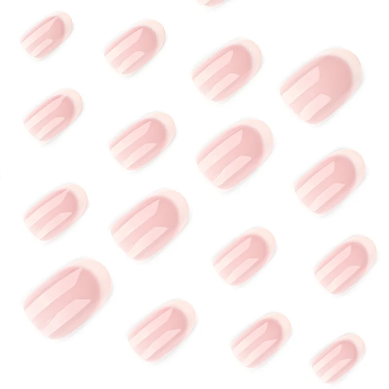 Elegante Stiletto-Nägel mit klassischem French-Tip Karnz