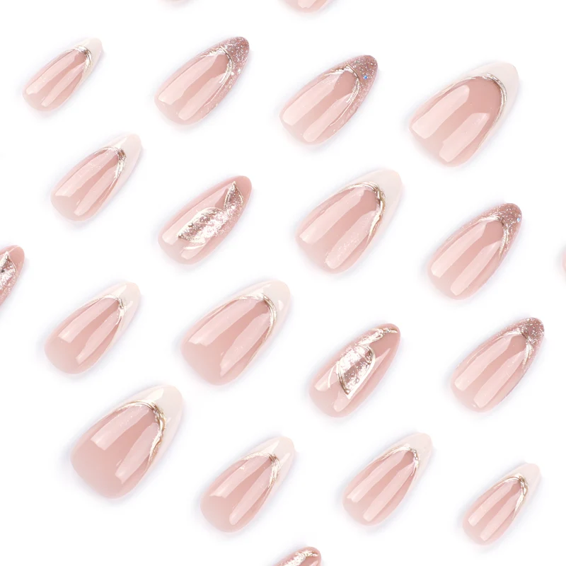 Elegante Stiletto-Nägel mit Glitzer- und Spitzenverzierungen Karnz