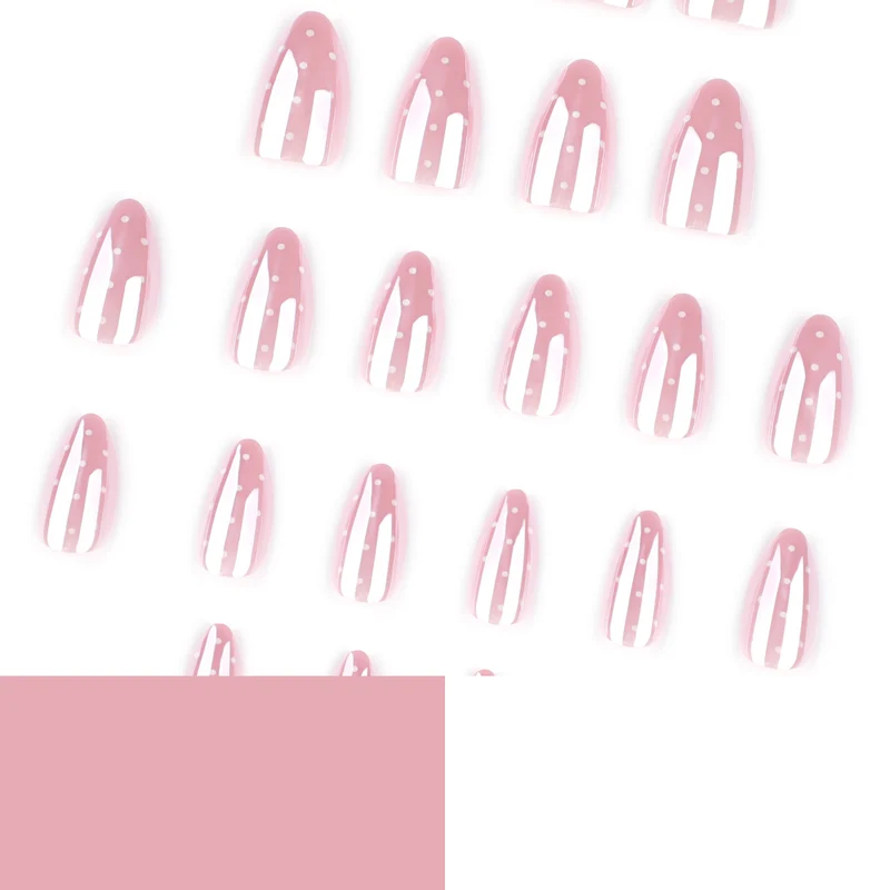 Elegante Nagelverlängerungen mit Glanz-Finish Karnz