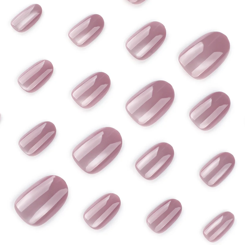 Elegante Nagelkunst mit Schimmerndem Ombre-Effekt Karnz