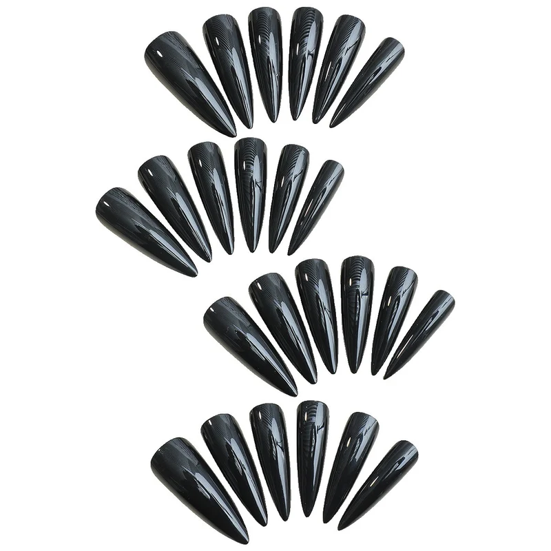 Kunstnagel-Set mit spitzen und glänzenden Nägeln Karnz