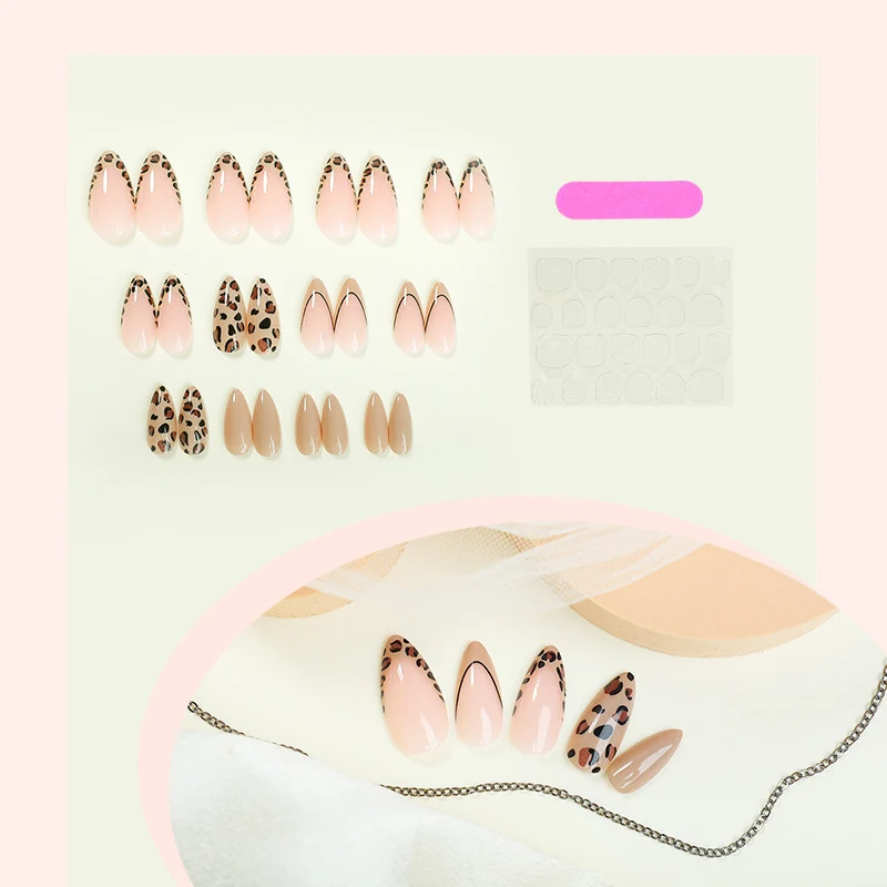 Kunstnagel-Set mit elegantem Leopardendesign Karnz