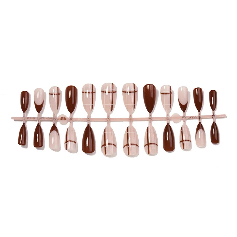 Kunstnagel-Set mit bunten Designs Karnz