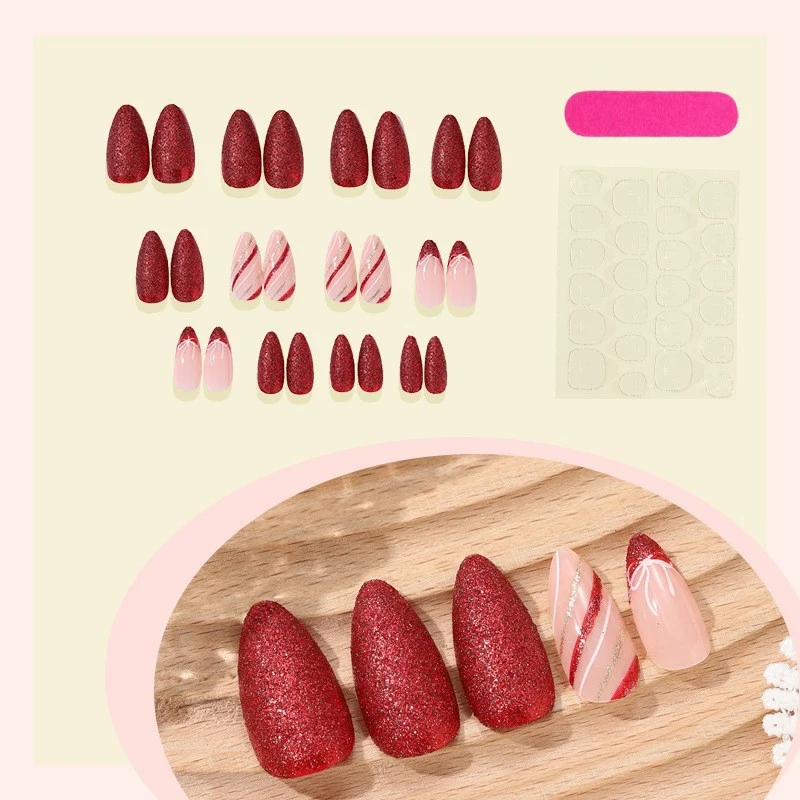 Künstliche Nagelspitzen mit Ombre-Design Karnz