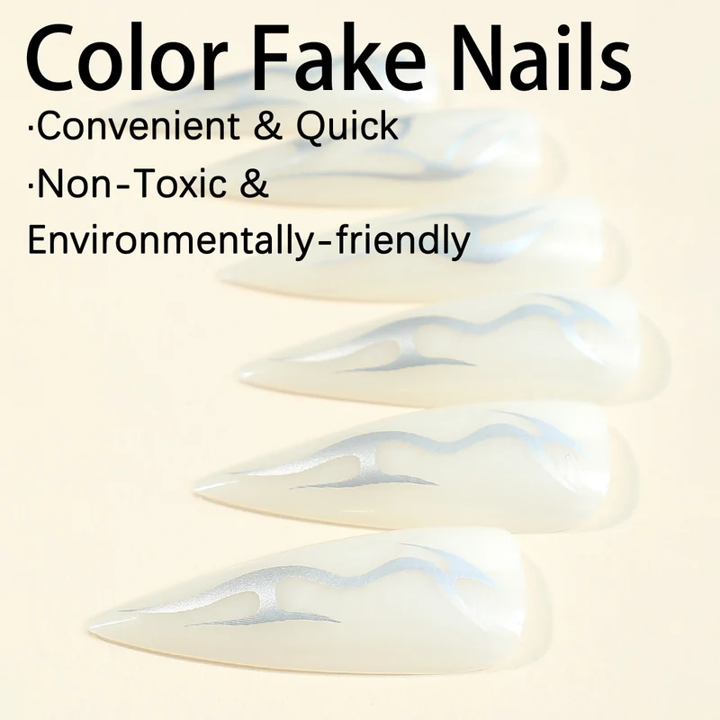 Kreatives Nagelset mit spitzen Kunstnägeln und Zubehör Karnz