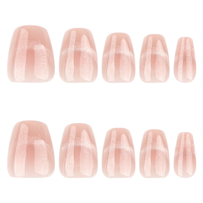 Elegante Nageldesigns mit Glitzer und Farbverlauf Karnz
