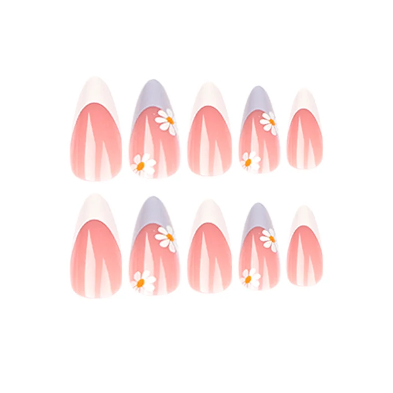 Elegante Kunstnagelgestaltung mit zarten Blüten- und Ombre-Effekten Karnz