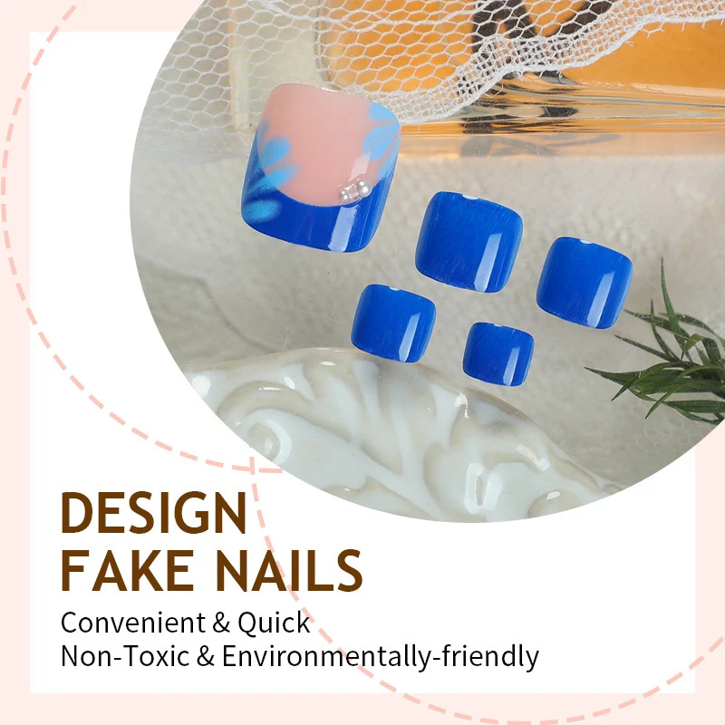 Kreatives Nagelset mit floralem Design und bunten Akzenten Karnz