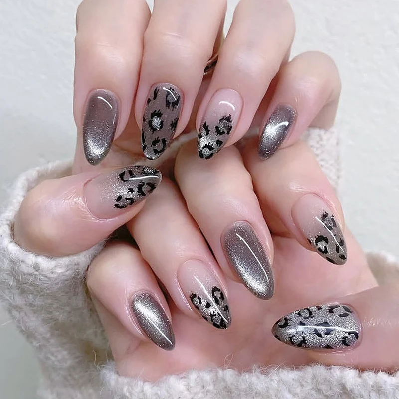 Kreatives Leoparden-Design Kunstnagelset Karnz