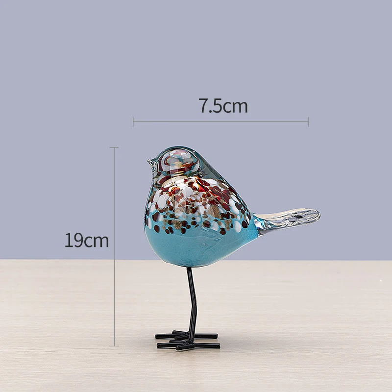Handgefertigte dekorative Glasskulptur eines Vogels auf Metallbeinen Karnz