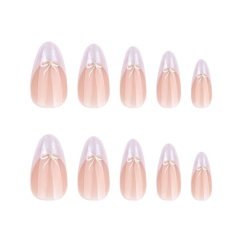 Kunstvolle Stiletto-Nägel mit elegantem Design und strahlenden Akzenten Karnz